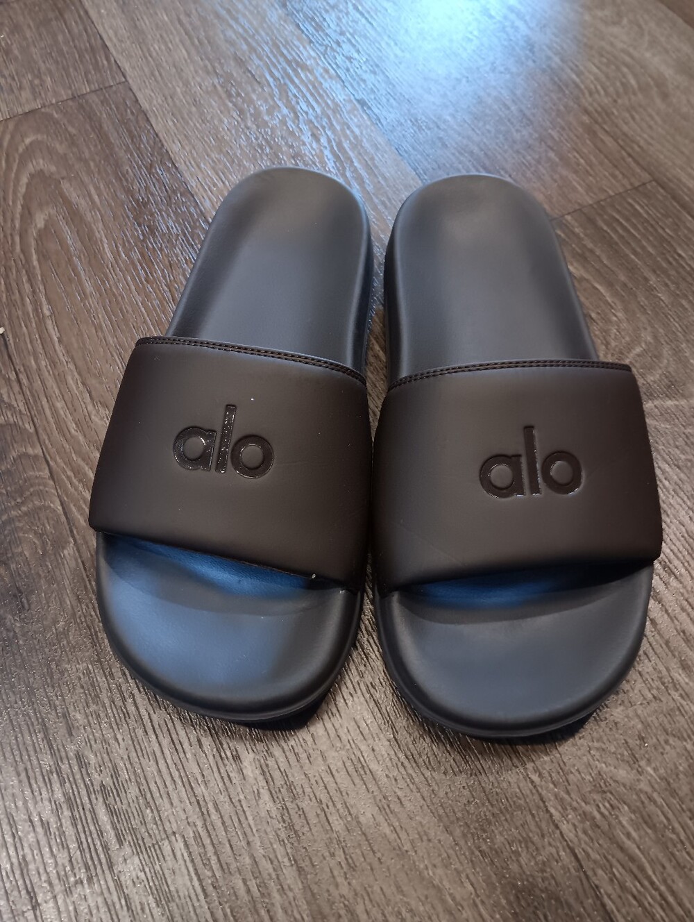 Alo Yoga Dark Brown  Slide Sandals - Embossed Logo Sz 7 Unisex